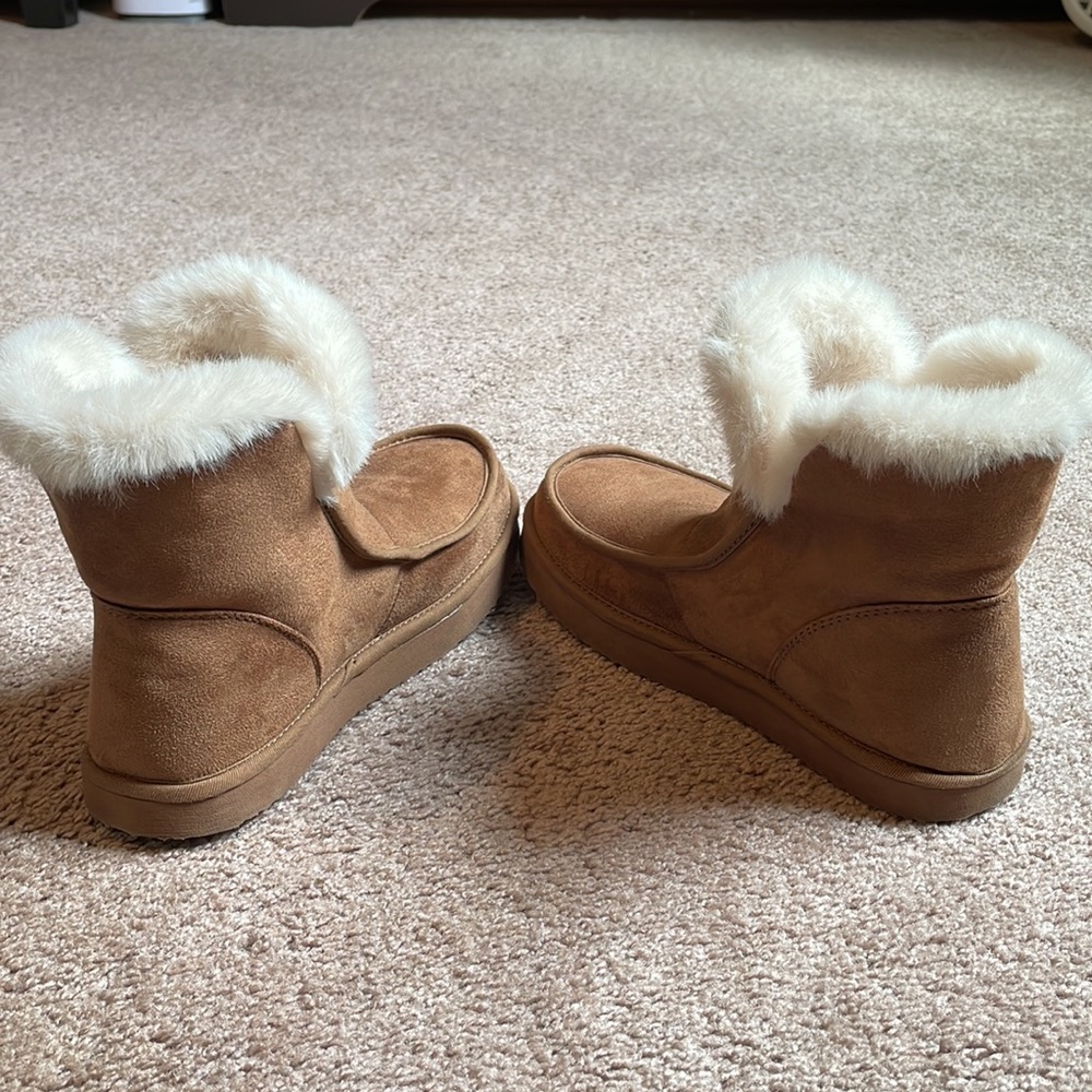 AE boots Size 7 NWT - Picture 3 of 4